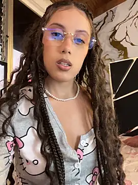 Harley J  online show from December 2025 12:51:02 PM