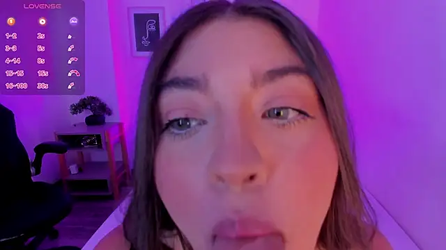 Snapshot of Anastasia_lauren chatting on November 2025 08:09:01 PM Anastasia lauren online show from November 2025 08:09:01 PM