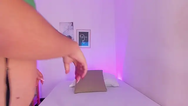 Anastasia lauren online show from March 2026 07:37:02 PM