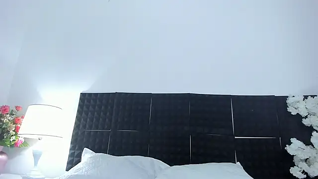 guadalupe21  online show from September 2025 07:30:01 PM