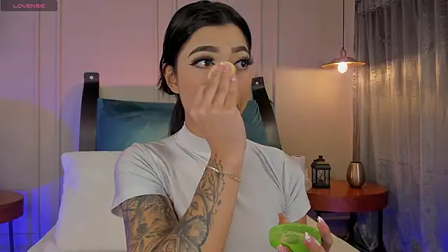 NaishaFord 1 online show from October 2025 01:38:02 AM