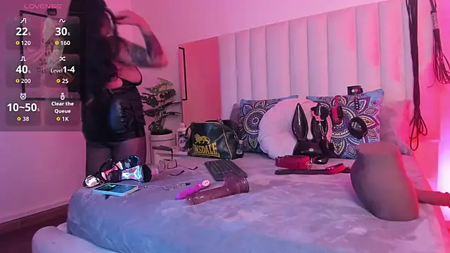 Snapshot of Violett_Novoa chatting on September 2025 12:55:02 PM Violett Novoa online show from September 2025 12:55:02 PM