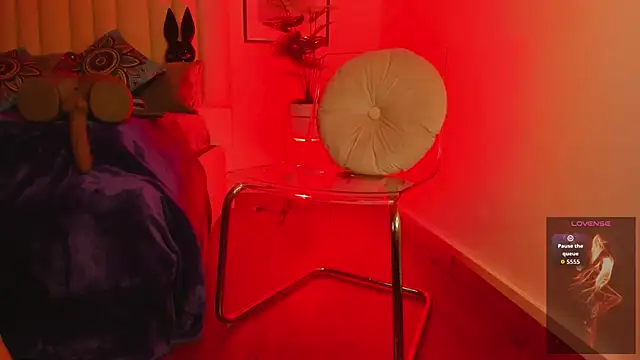 Snapshot of Violett_Novoa chatting on November 2025 12:09:01 PM Violett Novoa online show from November 2025 12:09:01 PM