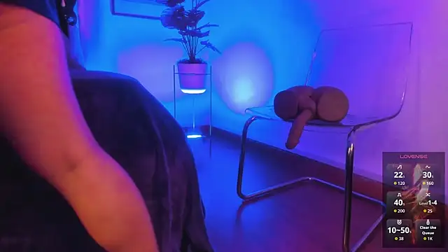 Snapshot of Violett_Novoa chatting on November 2025 12:08:01 PM Violett Novoa online show from November 2025 12:08:01 PM