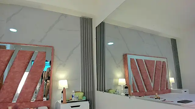 Snapshot of Megan_Sweetas chatting on October 2025 07:47:02 PM Megan Sweetas online show from October 2025 07:47:02 PM