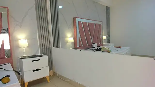 Snapshot of Megan_Sweetas chatting on December 2025 07:52:02 PM Megan Sweetas online show from December 2025 07:52:02 PM