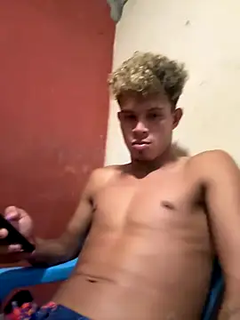 Snapshot of CHARLY-- chatting on September 2025 05:39:02 AM CHARLY-- online show from September 2025 05:39:02 AM