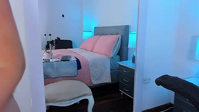 AdeleJhones online show from February 2026 12:46:01 PM