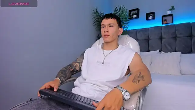 Thomas moon online show from February 2026 12:49:01 PM