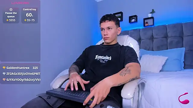 Thomas moon online show from January 2026 01:06:01 PM