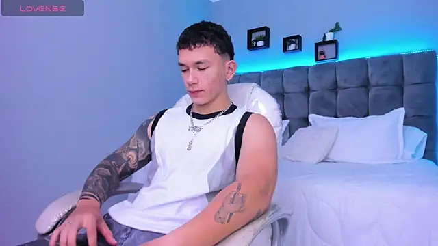 Thomas moon online show from January 2026 12:42:02 PM