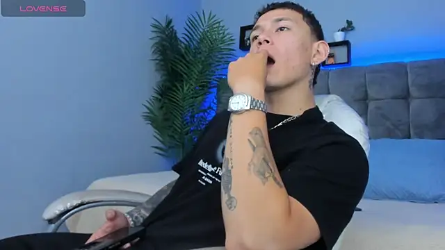 Thomas moon online show from March 2026 02:00:01 PM