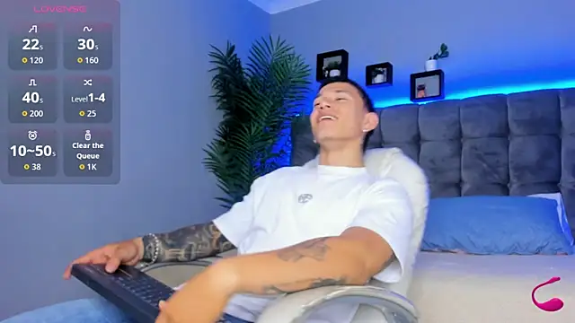 Thomas moon online show from March 2026 12:20:01 PM