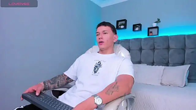 Thomas moon online show from February 2026 12:36:02 PM