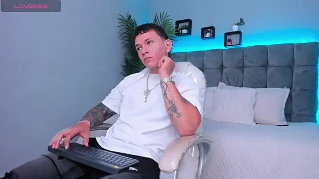 Thomas moon online show from February 2026 12:27:01 PM