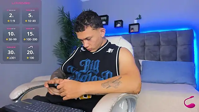 Thomas moon online show from March 2026 01:26:01 PM