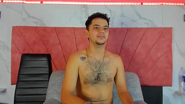 Snapshot of HellAndDante_ chatting on February 2026 12:17:02 AM HellAndDante online show from February 2026 12:17:02 AM