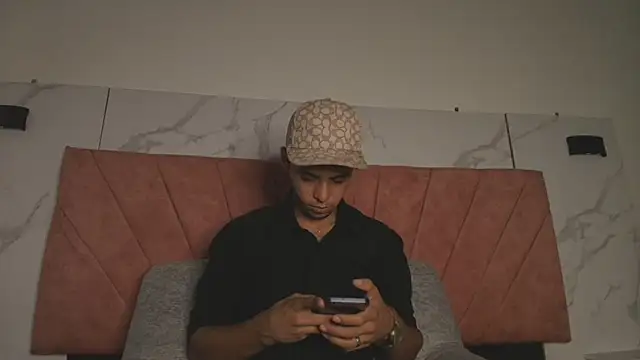 Snapshot of HellAndDante_ chatting on December 2025 09:31:01 AM HellAndDante online show from December 2025 09:31:01 AM