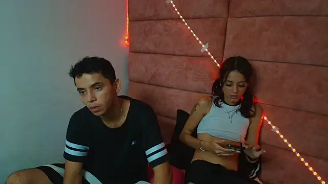 Snapshot of HellAndDante_ chatting on November 2025 02:59:01 AM HellAndDante online show from November 2025 02:59:01 AM