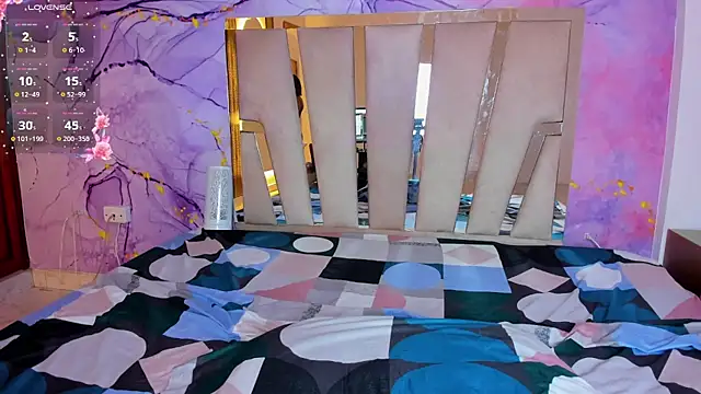 Elowen Clark online show from October 2025 07:56:02 PM