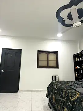 Snapshot of sahraparker chatting on October 2025 06:01:01 AM sahraparker online show from October 2025 06:01:01 AM