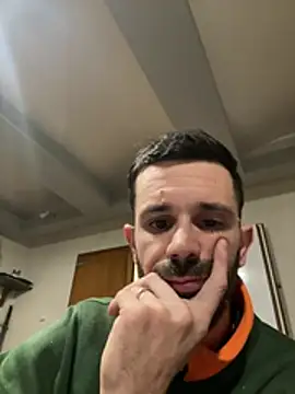 lolo7121 online show from February 2026 05:35:01 PM