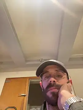 lolo7121 online show from February 2026 11:04:02 PM