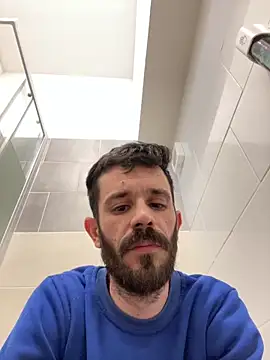 lolo7121 online show from March 2026 03:04:01 PM