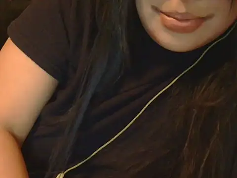 Snapshot of MakaylaRubi chatting on October 2025 07:07:01 AM MakaylaRubi online show from October 2025 07:07:01 AM