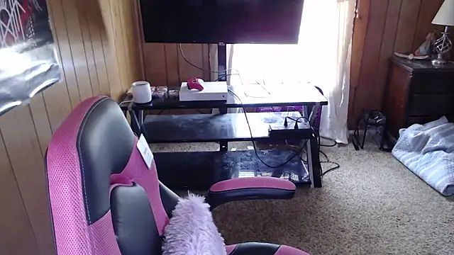 vanessraine online show from February 2026 07:31:01 PM