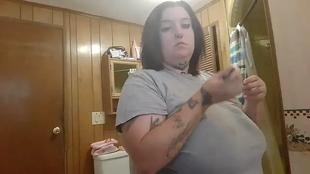 Snapshot of vanessraine chatting on September 2025 08:30:02 PM vanessraine online show from September 2025 08:30:02 PM