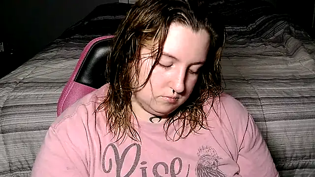 vanessraine online show from April 2026 02:19:01 AM