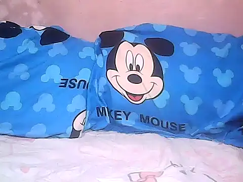 Snapshot of yummyasianxxx chatting on September 2025 12:38:02 AM yummyasianxxx online show from September 2025 12:38:02 AM