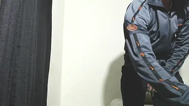 Snapshot of Penelope77 chatting on November 2025 04:48:02 AM Penelope77 online show from November 2025 04:48:02 AM