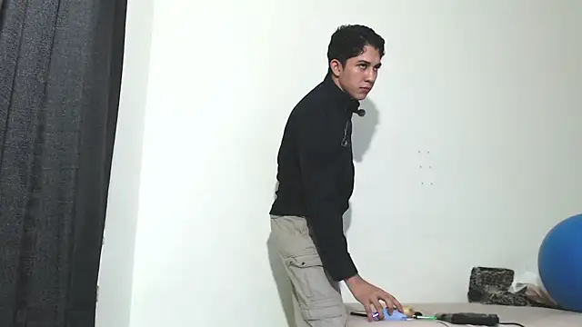 Snapshot of Penelope77 chatting on November 2025 05:11:02 AM Penelope77 online show from November 2025 05:11:02 AM