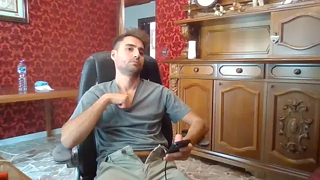 Torissimo92 online show from October 2025 10:18:02 AM