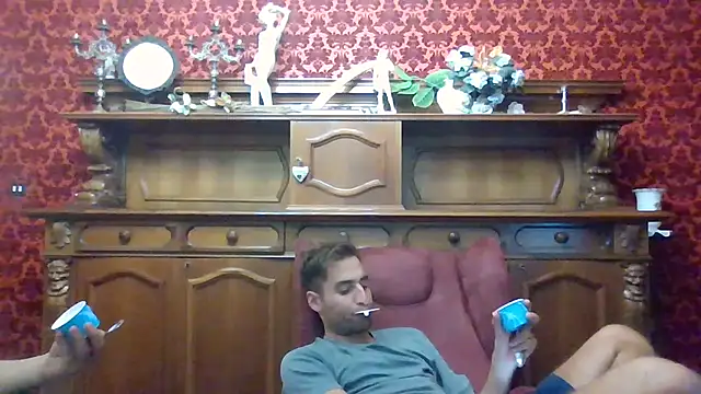 Torissimo92 online show from September 2025 08:21:02 PM