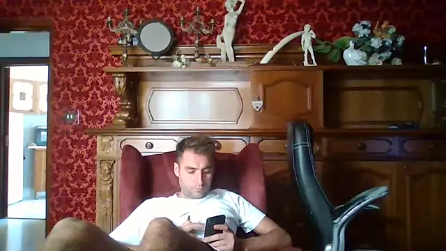 Torissimo92 online show from September 2025 07:42:02 AM