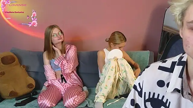  pikachu0 0 online show from December 2025 12:11:01 PM