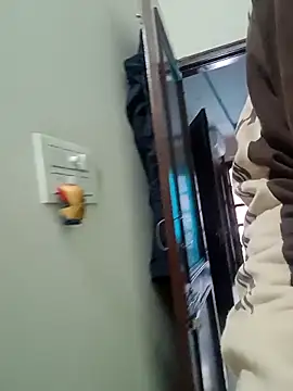 Yourrambo online show from April 2026 12:00:01 PM