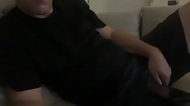 jamesgstsby22 online show from May 2026 12:44:01 PM
