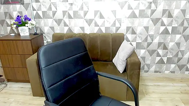 SilviaRosse online show from May 2026 11:15:01 AM