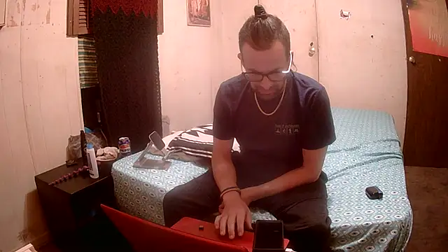 Snapshot of Bsneed613 chatting on October 2025 11:33:02 AM Bsneed613 online show from October 2025 11:33:02 AM