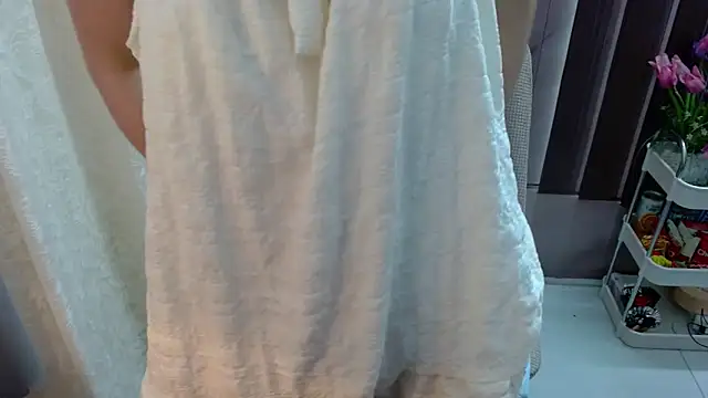 Shenlly online show from September 2025 01:22:01 AM