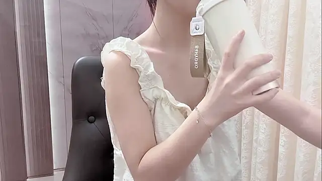 Shenlly online show from April 2026 01:18:01 AM