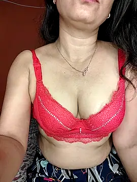 Snapshot of CUTE-PX chatting on October 2025 04:20:02 AM CUTE-PX online show from October 2025 04:20:02 AM