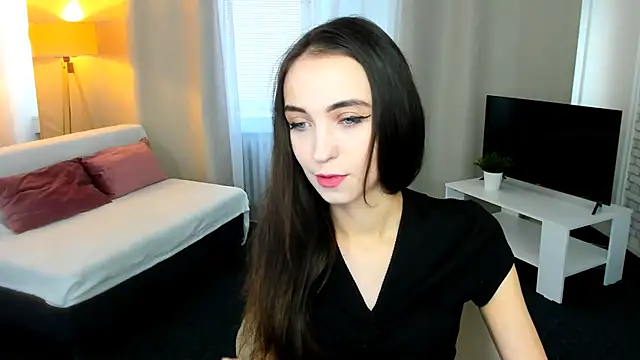 Snapshot of EllaSteele chatting on September 2025 01:31:02 PM EllaSteele online show from September 2025 01:31:02 PM