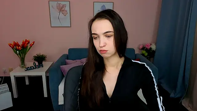 Snapshot of EllaSteele chatting on October 2025 08:55:01 PM EllaSteele online show from October 2025 08:55:01 PM