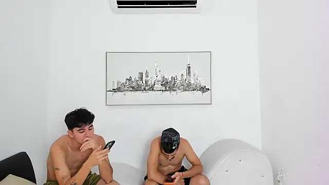 YouBratty2 online show from November 2025 12:37:01 AM