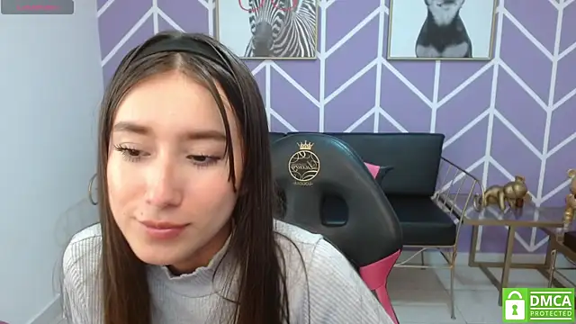 Adhara Kitten online show from September 2025 01:06:01 PM